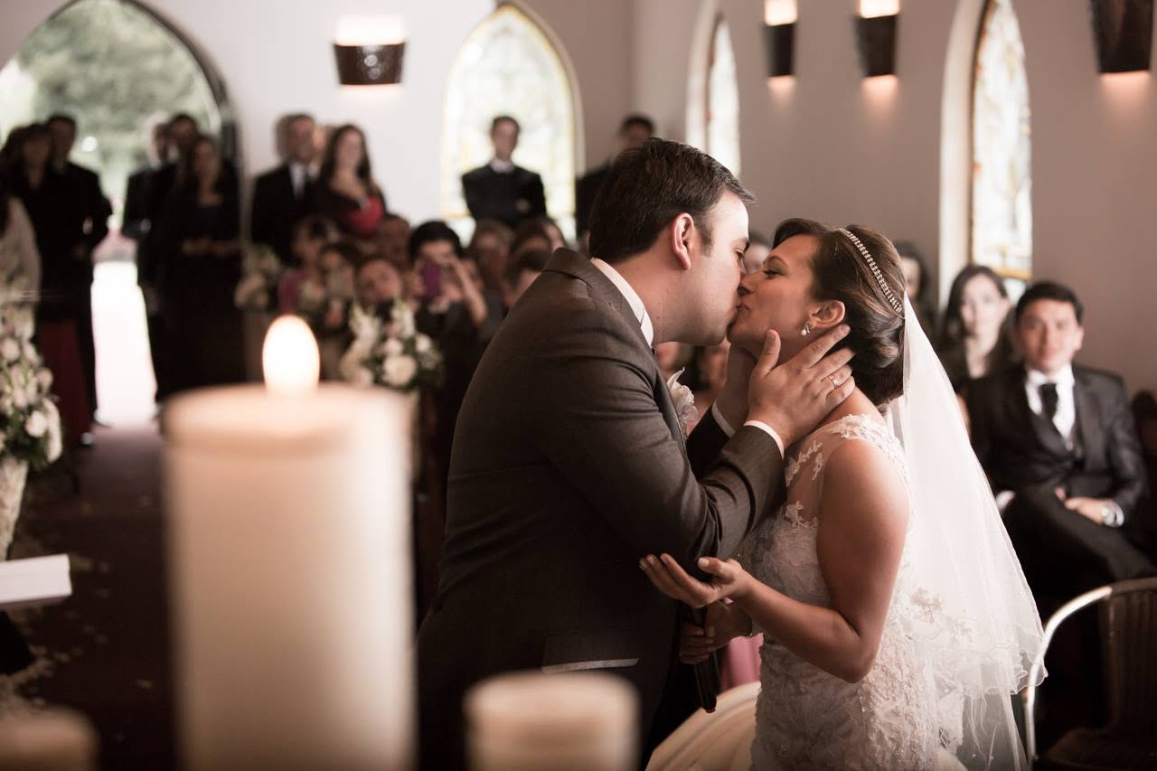 A couple's first kiss during their ceremony